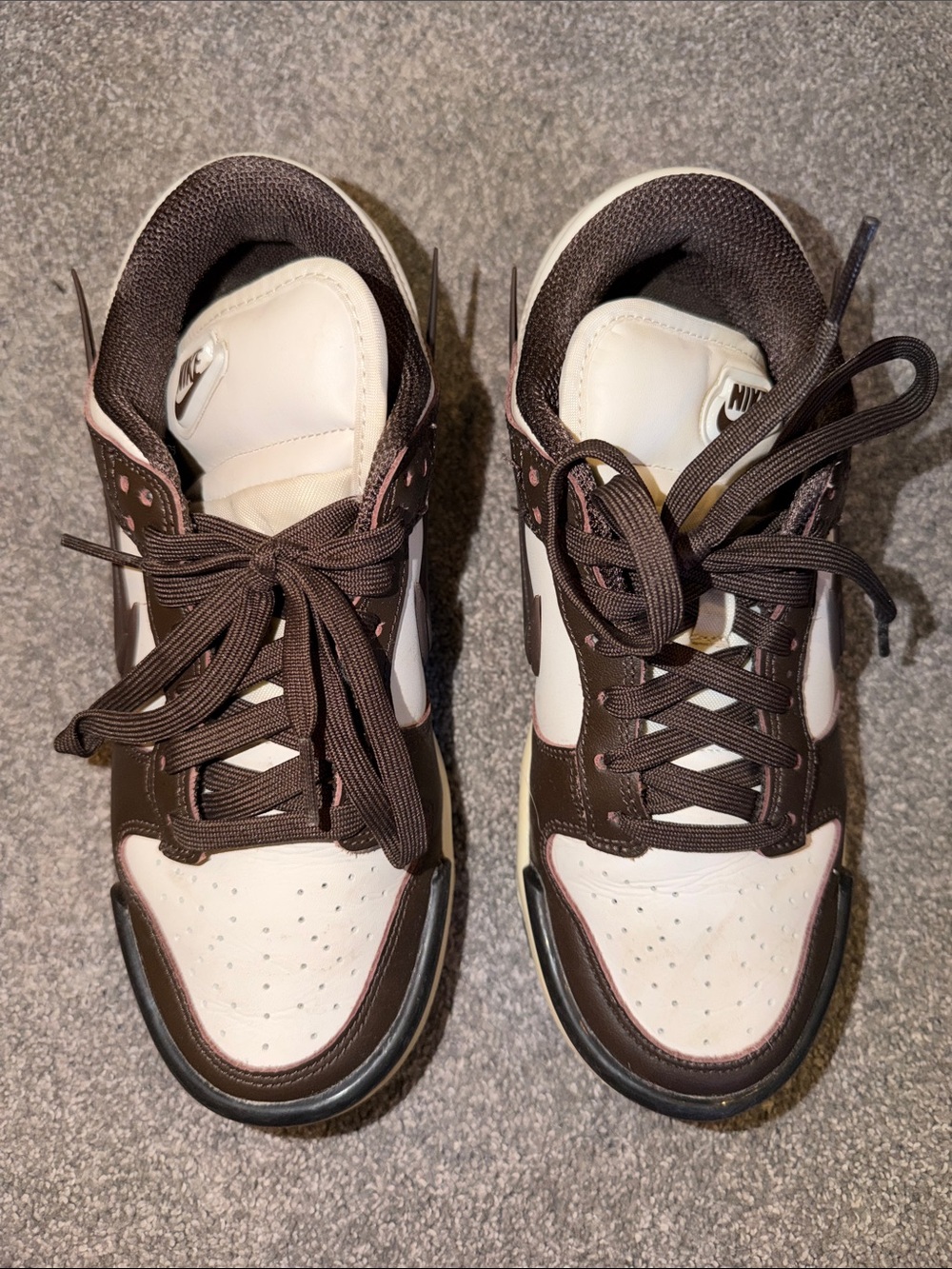 Nike Men’s Low-Top Sneakers in White, Brown and Pink
